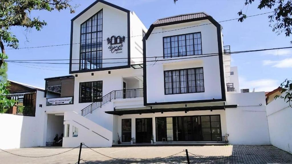 Bianco Costel Hotel Bogor Exterior photo