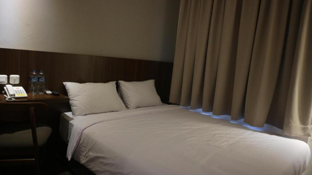 Bianco Costel Hotel Bogor Exterior photo